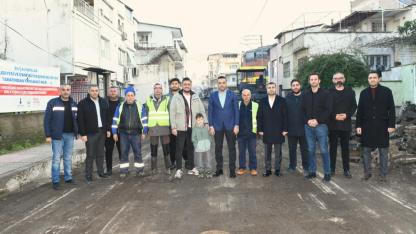 Çiğli’de Asfalt Seferberliği: Köyiçi ve Dere Caddesi Yenileniyor