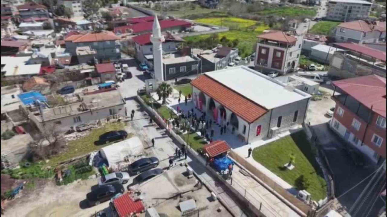 Depremin ardından inşa edilen 120. cami ibadete açıldı