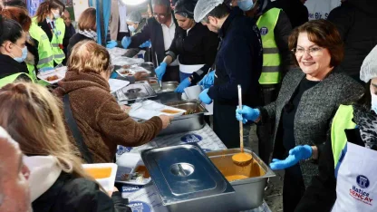 Didim Belediyesi’nden Akbük’te Ramazan iftarı