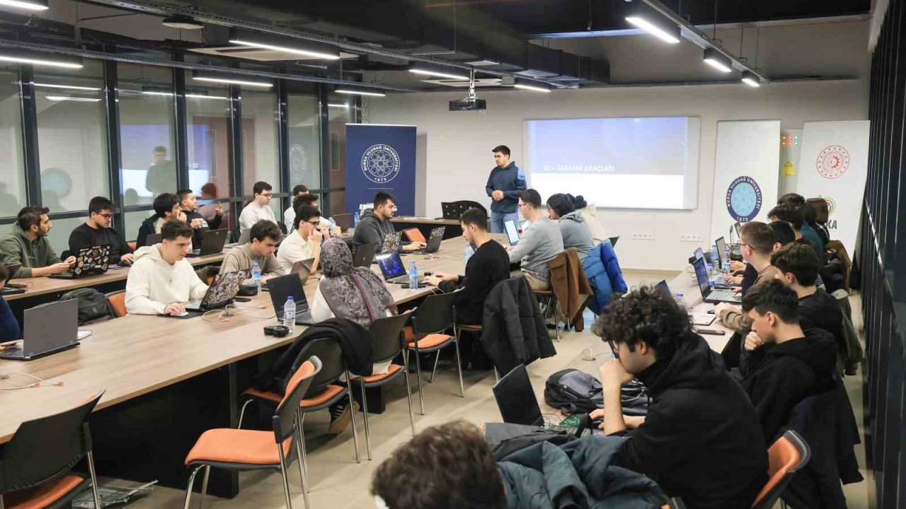 Dijital vatanın muhafızları Bursa’da yetişiyor