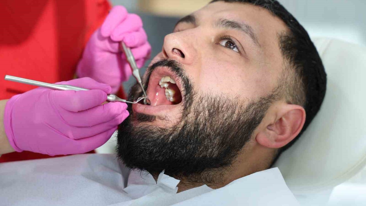 Diş hekiminden uyarı, iftardan sahura bardak bardak çay içenler dikkat