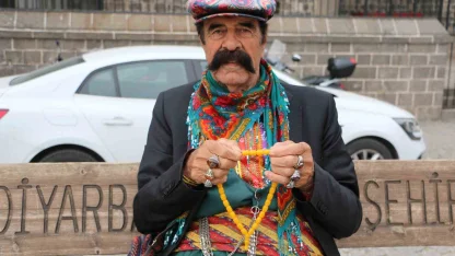 Diyarbakır’ın "Kemal Dayısı" düğünleri özlüyor