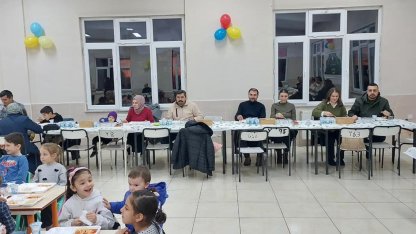 Dumlupınar Kaymakamı Teltik, minik öğrencilerle iftar sofrasında buluştu