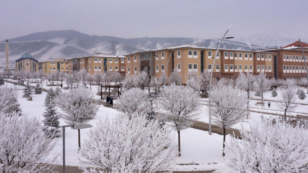 EBYÜ’de eğitime kar engeli