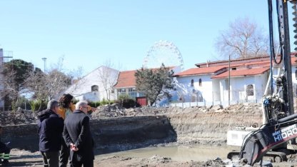 Edremit’te yapımı süren okul inşaatında inceleme