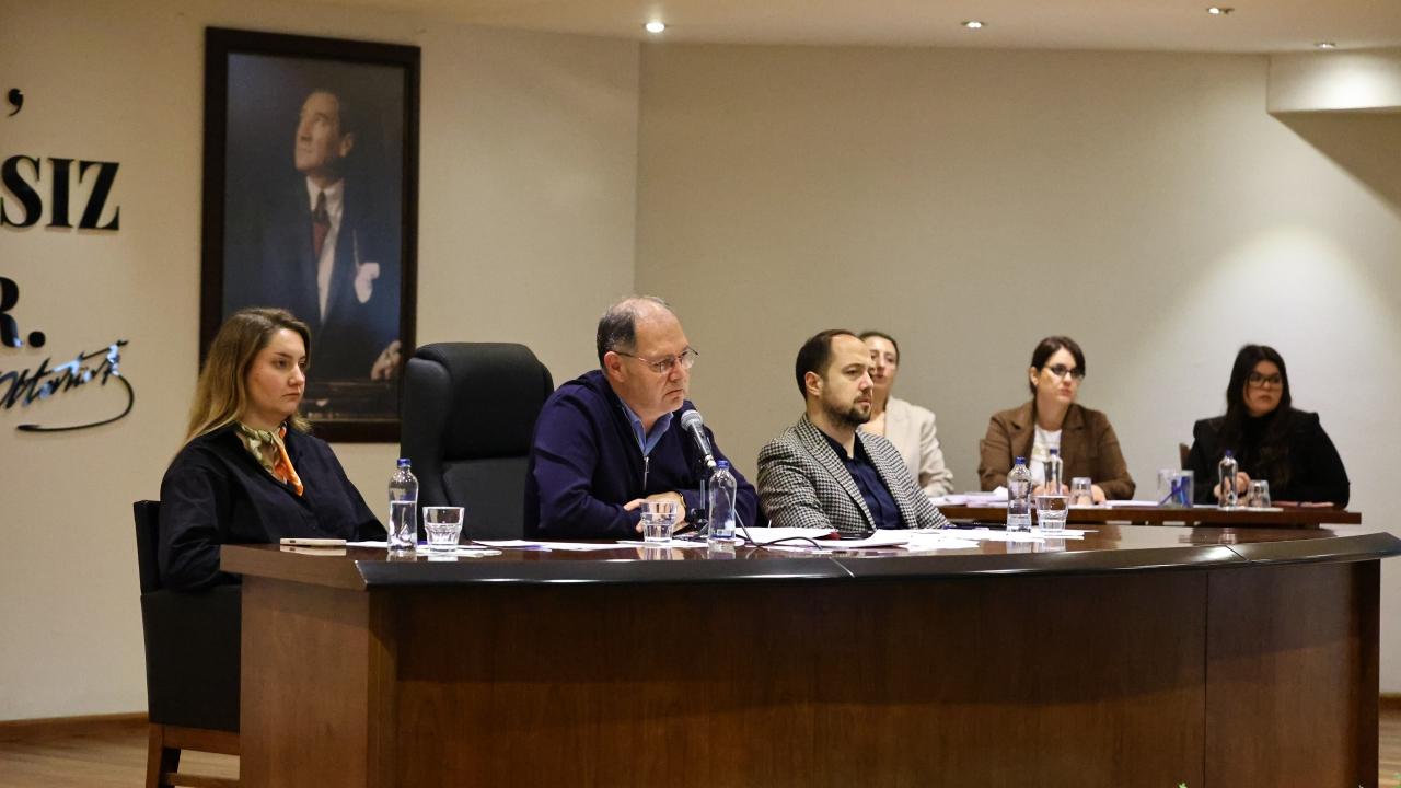 Efes Selçuk’ta Hem Spor Hem Sosyal Destek: Meclisten Önemli Açıklamalar