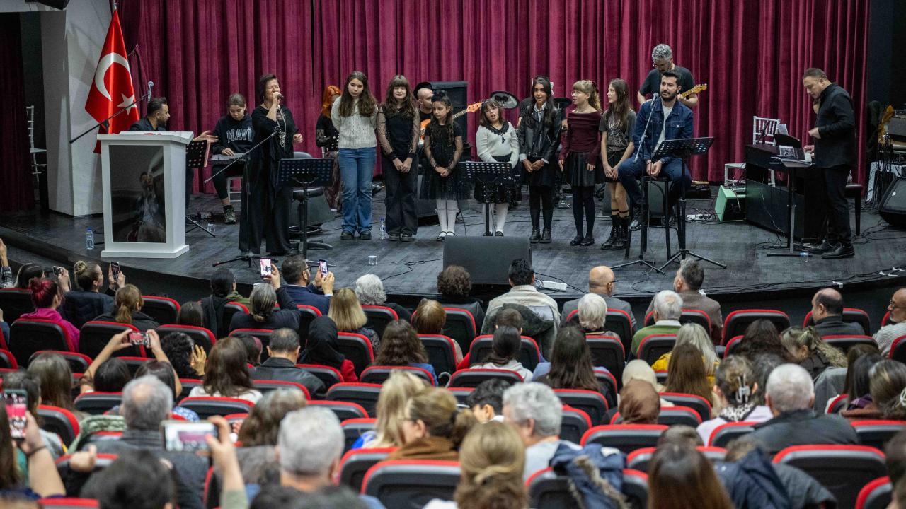 Efsane notalar Bornova’da yankılandı