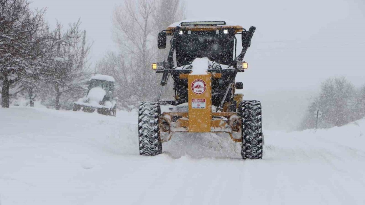 Elazığ’da 115 köy yolu ulaşıma kapandı
