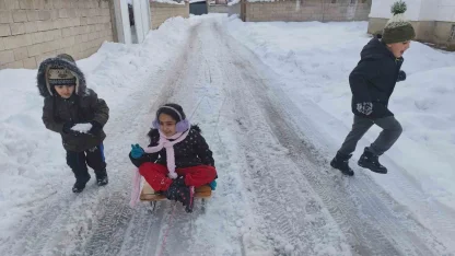 Erciş’te yoğun kar yağışı