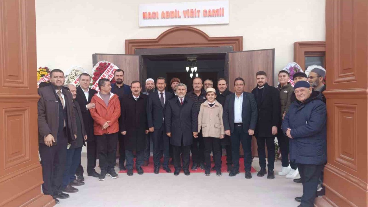 Eskişehir’de Hacı Abdil Yiğit Camii dualarla hizmete açıldı
