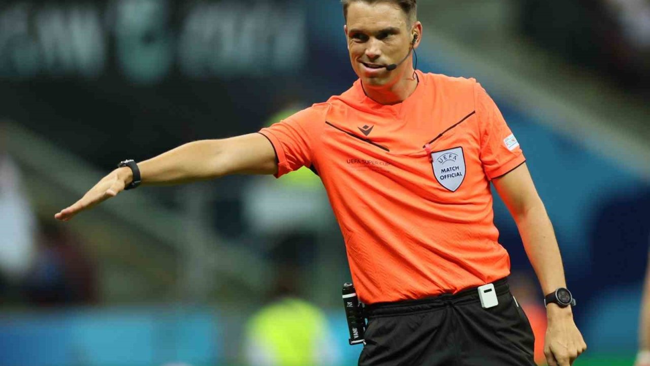 Fenerbahçe - Nottingham Forest maçının hakemi Sandro Scharer oldu