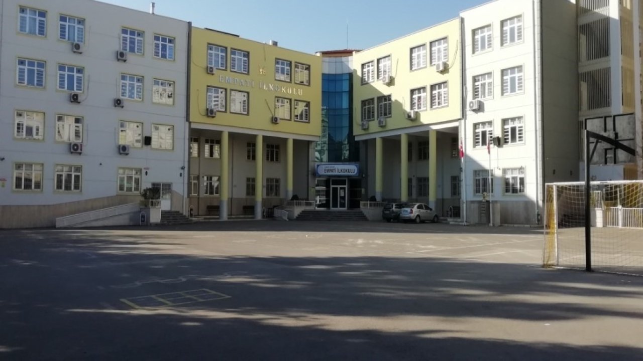 Gaziantep’te kadın öğretmen ve okul müdürüne saldırı girişimi