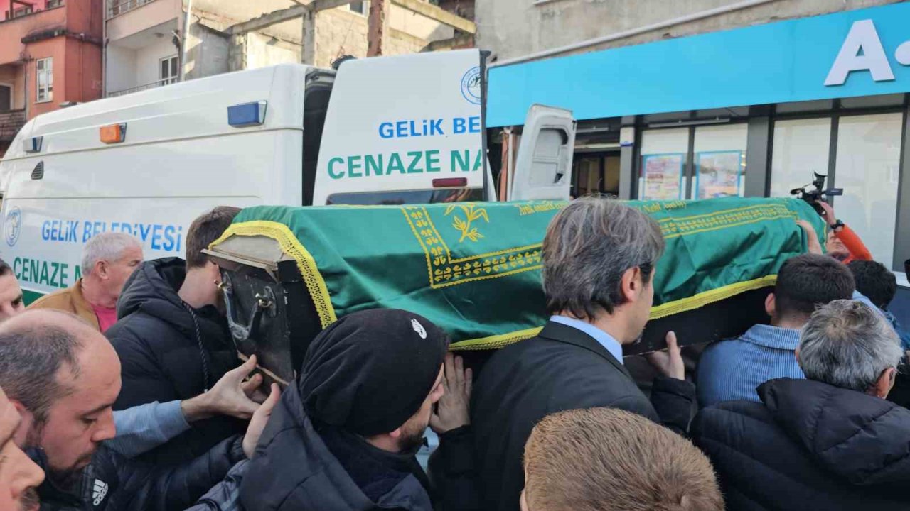 Göçükte ölen madenciler Ziya Kiret ve Veysel Oruçoğlu son yolculuğuna uğurlandı