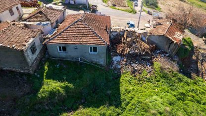 Gölmarmara’da heyelan: 7 ev kullanılamaz hale geldi