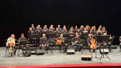 ’Hayattan Sesler Korosu’ndan ayakta alkışlanan konser