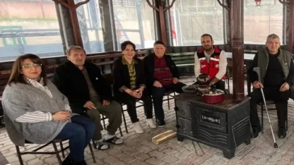 Huzurevinde sucuk-ekmek etkinliğiyle gönüller ısındı