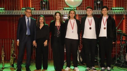 İletişim Bilimleri Fakültesi öğrencileri dereceyle döndü