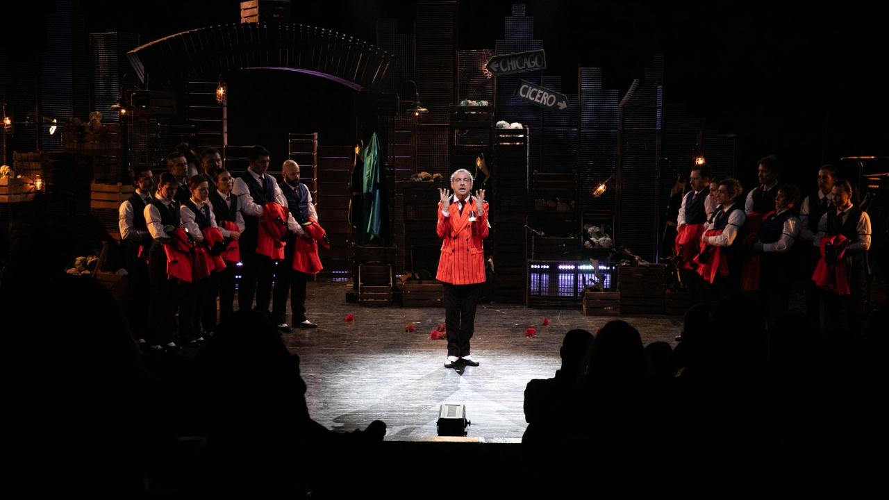 İzmir Şehir Tiyatroları’ndan görkemli prömiyer