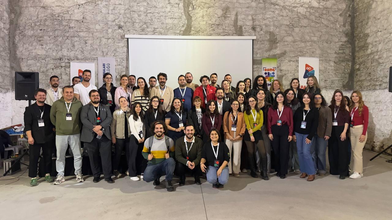 İzmir’de gençler kent yönetimine doğrudan katılıyor