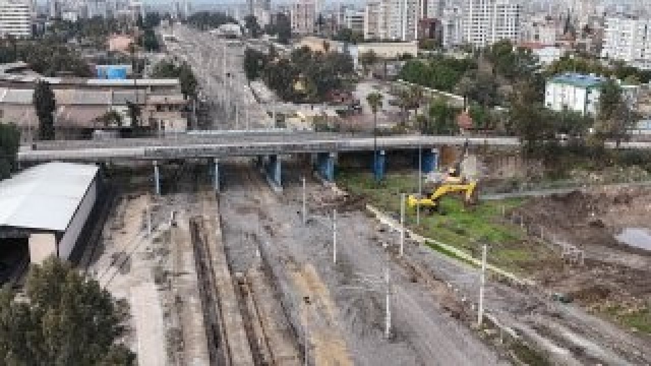 James Bond filminin bazı sahneleri çekilmişti: O köprüde yıkım başladı
