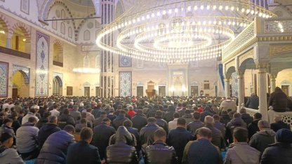 Kahramanmaraş’ta ilk teravih namazı kılındı