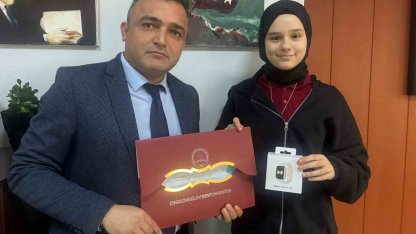 Karşıyaka Ortaokulu il birincisi oldu