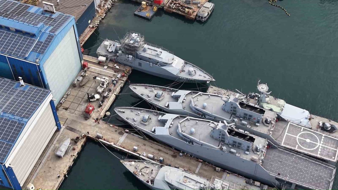 Katar için üretilen hücumbotları suya indirildi