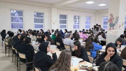 Kaymakam Algın, öğrencilerle iftar programına katıldı