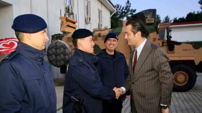 Kaymakam Öztürk, Alanya İlçe Jandarma Komutanlığı’nda görevli personelle iftarda buluştu