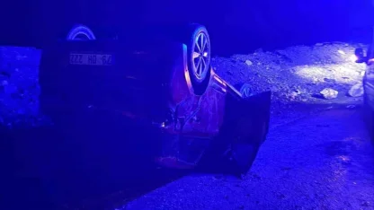 Kurtalan’da otomobil devrildi, sürücü yaralandı