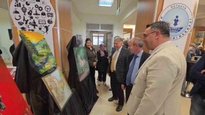 Kütahya’da resim sergisine yoğun ilgi