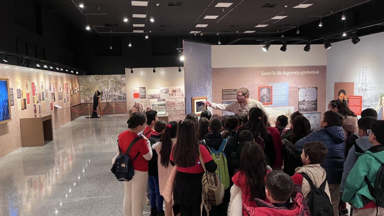 Kütüphanede Buluşalım: Yaratıcı Okuma Atölyesi başladı