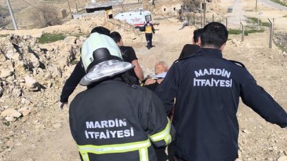 Mardin’de boş havuza düşen kişi yaralandı