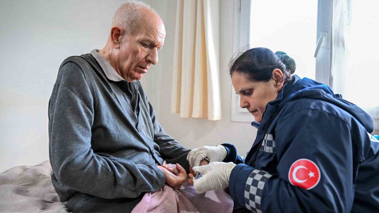 Mersin’de evde sağlık hizmetiyle hayatlar kolaylaşıyor