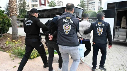 Mersin’de milyarlık yasa dışı bahis operasyonu: 9 tutuklama