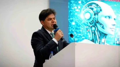 Mersin’de öğretmenlere branş bazlı yapay zeka eğitimi başladı