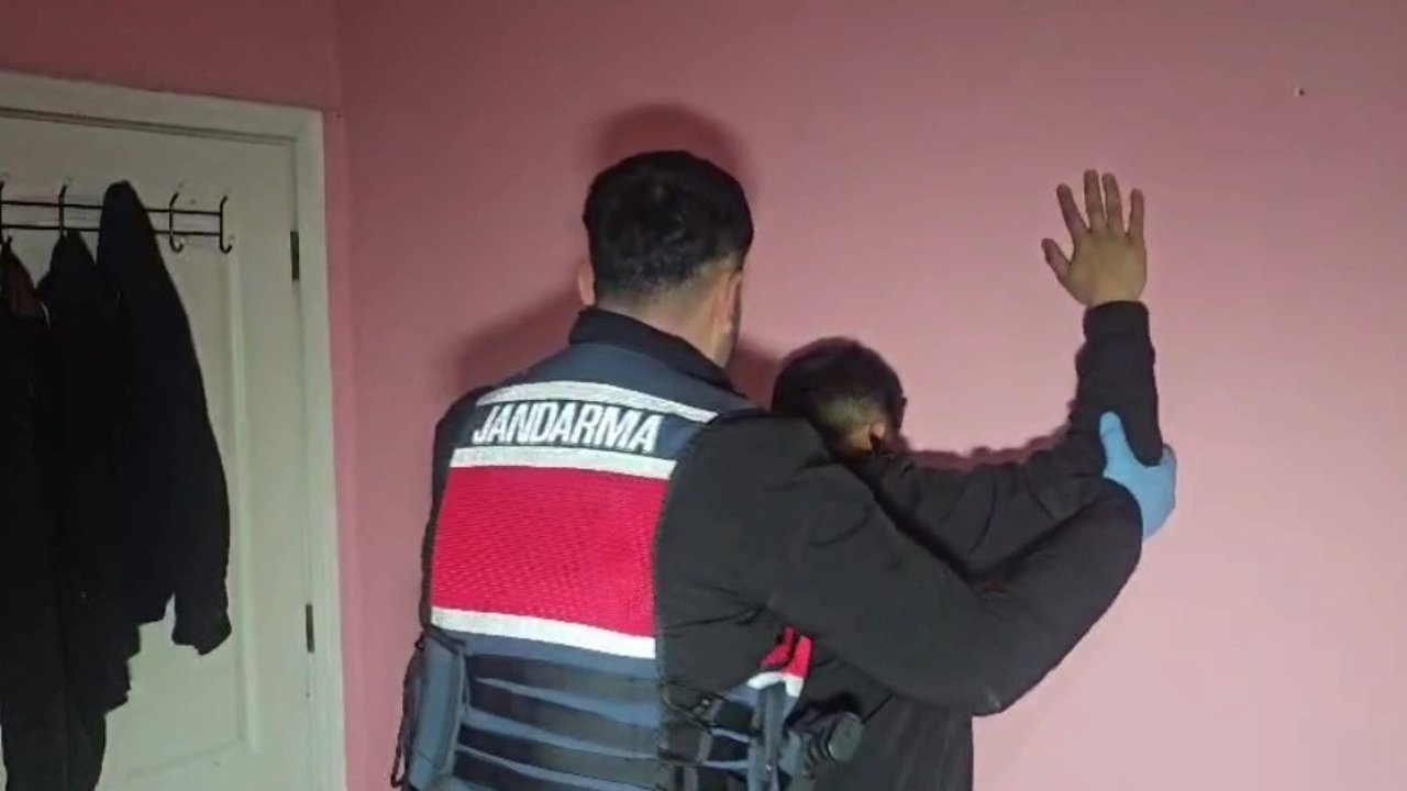 Mersin’de yasa dışı bahis operasyonu: 9 tutuklama