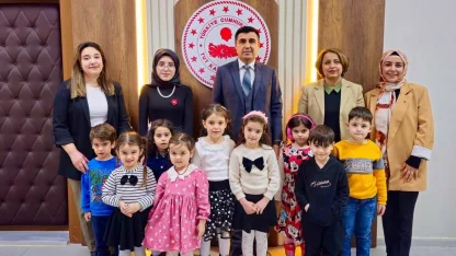Minik öğrencilerden Kaymakam Güngör’e anlamlı ziyaret
