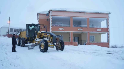 Muş’ta 173 köy yolu ulaşıma kapandı