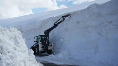 Muş’ta kar kalınlığı 6 metreyi aştı