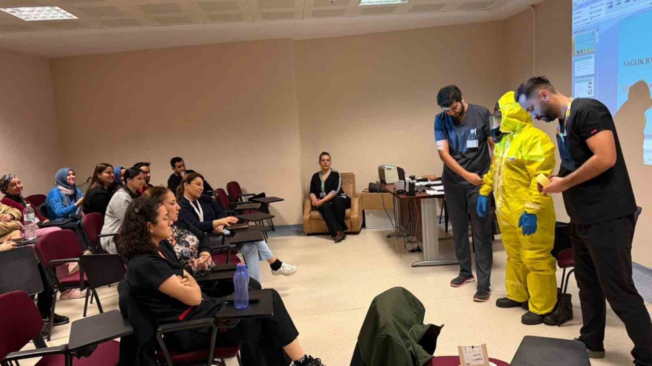 Nazilli’de sağlık çalışanlarına eğitim