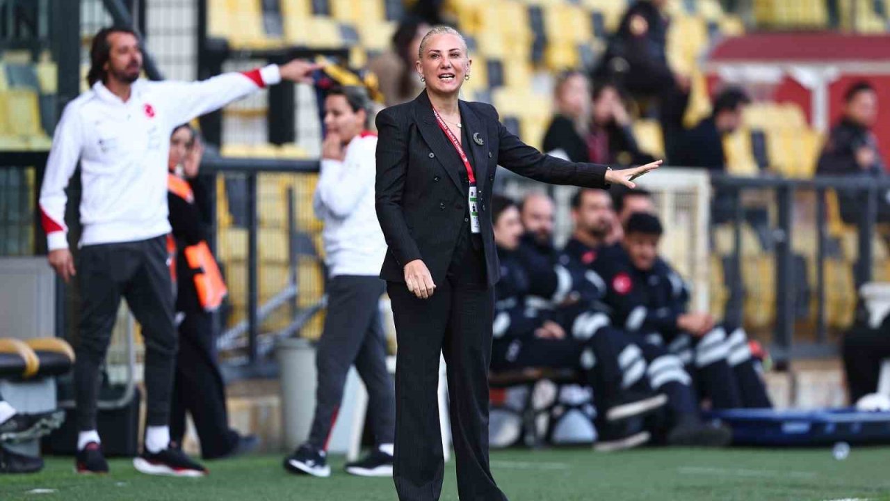 Necla Güngör Kıragası: "B Ligi’nde artık tecrübeliyiz, şimdi daha iyisini yapmak istiyoruz"