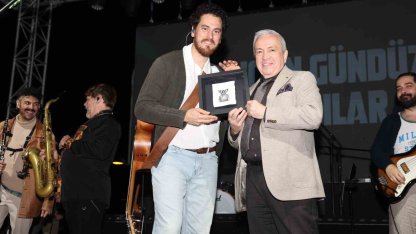 Nilüfer Genç Caz Evrencan Gündüz ile final yaptı