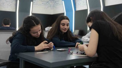 Öğrenciler akademisyenlerle buluştu