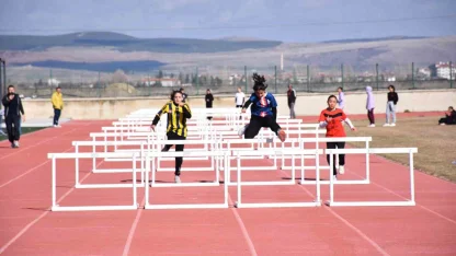 ’Okul Sporları Yıldızlar Atletizm Müsabakaları’ sona erdi