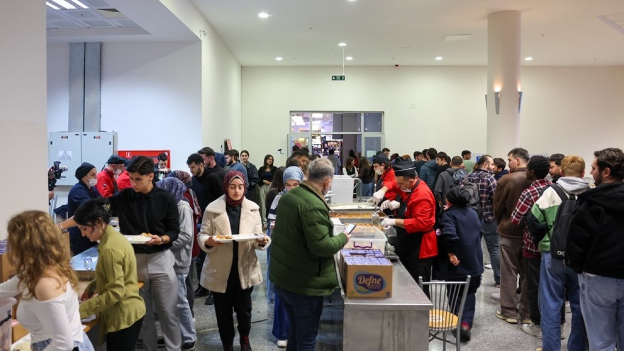 OMÜ’de Ramazan’ın ilk sofrası kuruldu