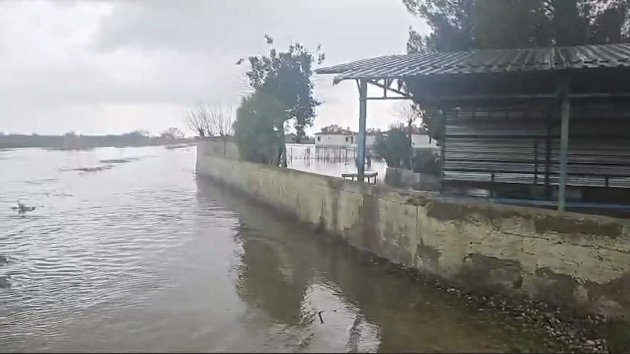 Osmaniye’de afet konutlarına su dolmasının nedeni menfez yıkımı