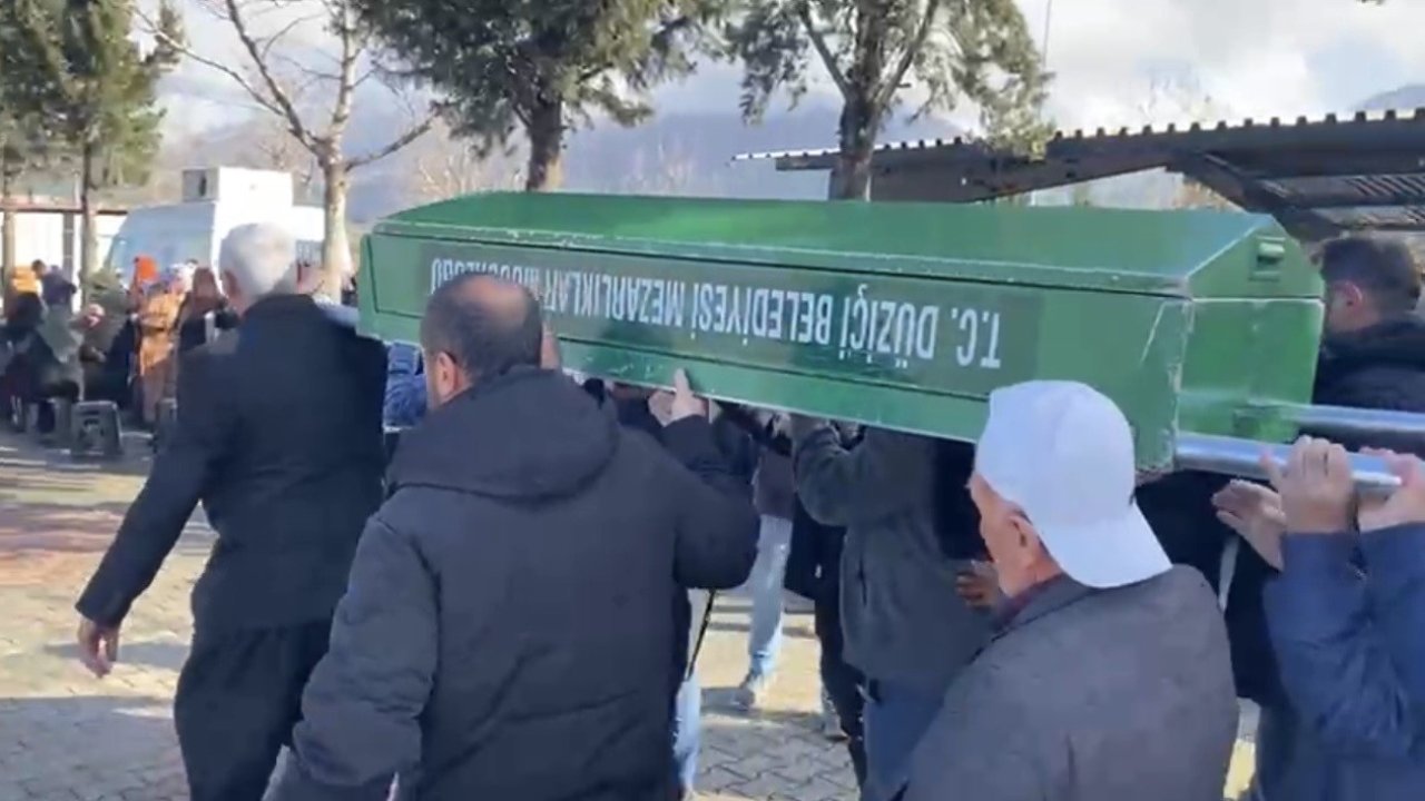 Osmaniye’de eski eşi tarafından öldürülen 2 çocuk annesi kadın toprağa verildi