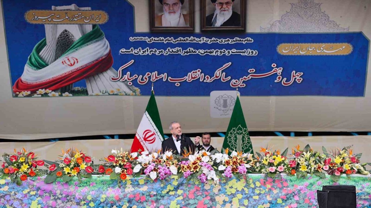 Pezeşkiyan: "İran, Batı’nın aşırı talepleri karşısında boyun eğmeyecek"