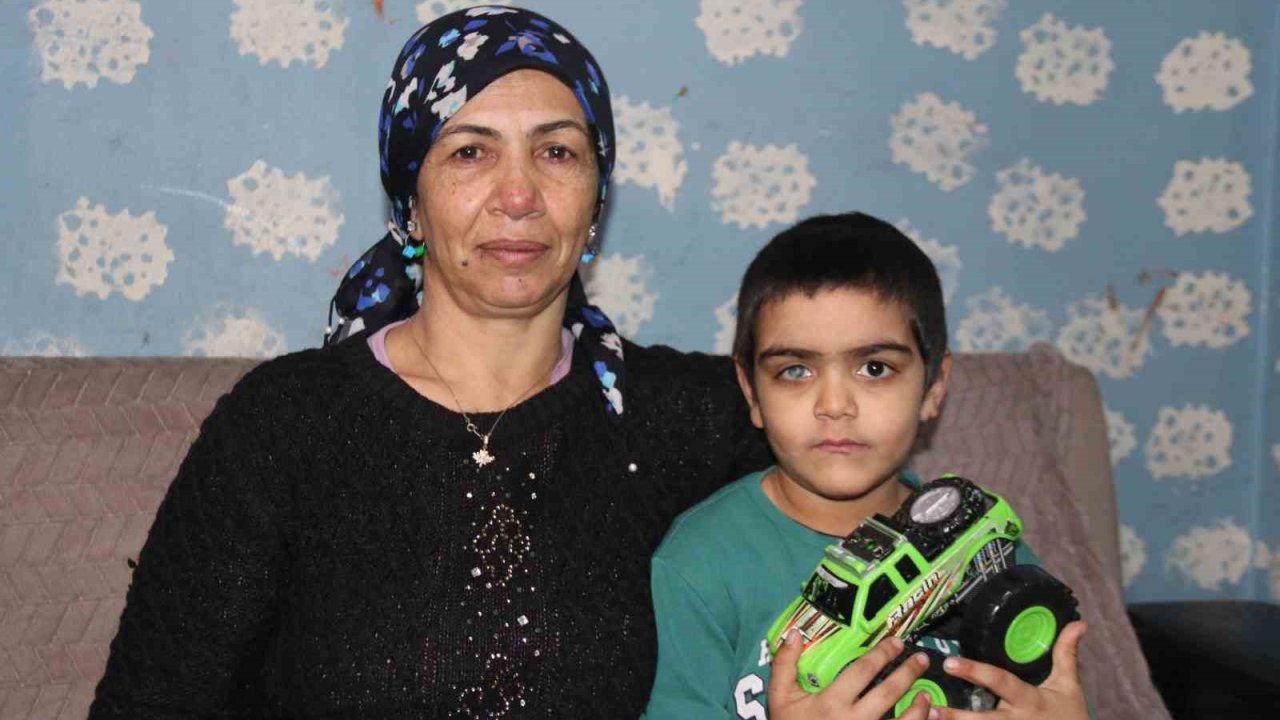 Ramazan davulcusu babaannenin torununa ‘ışık’ olmak için hayırseverler harekete geçti